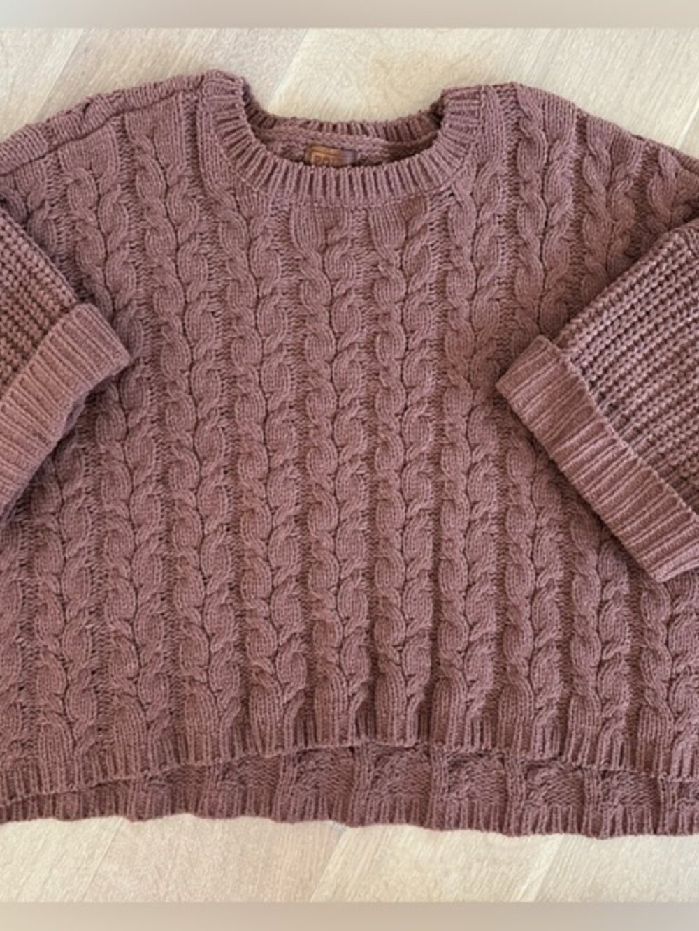 POL Oversized Cable Knit Sweater – Size Large